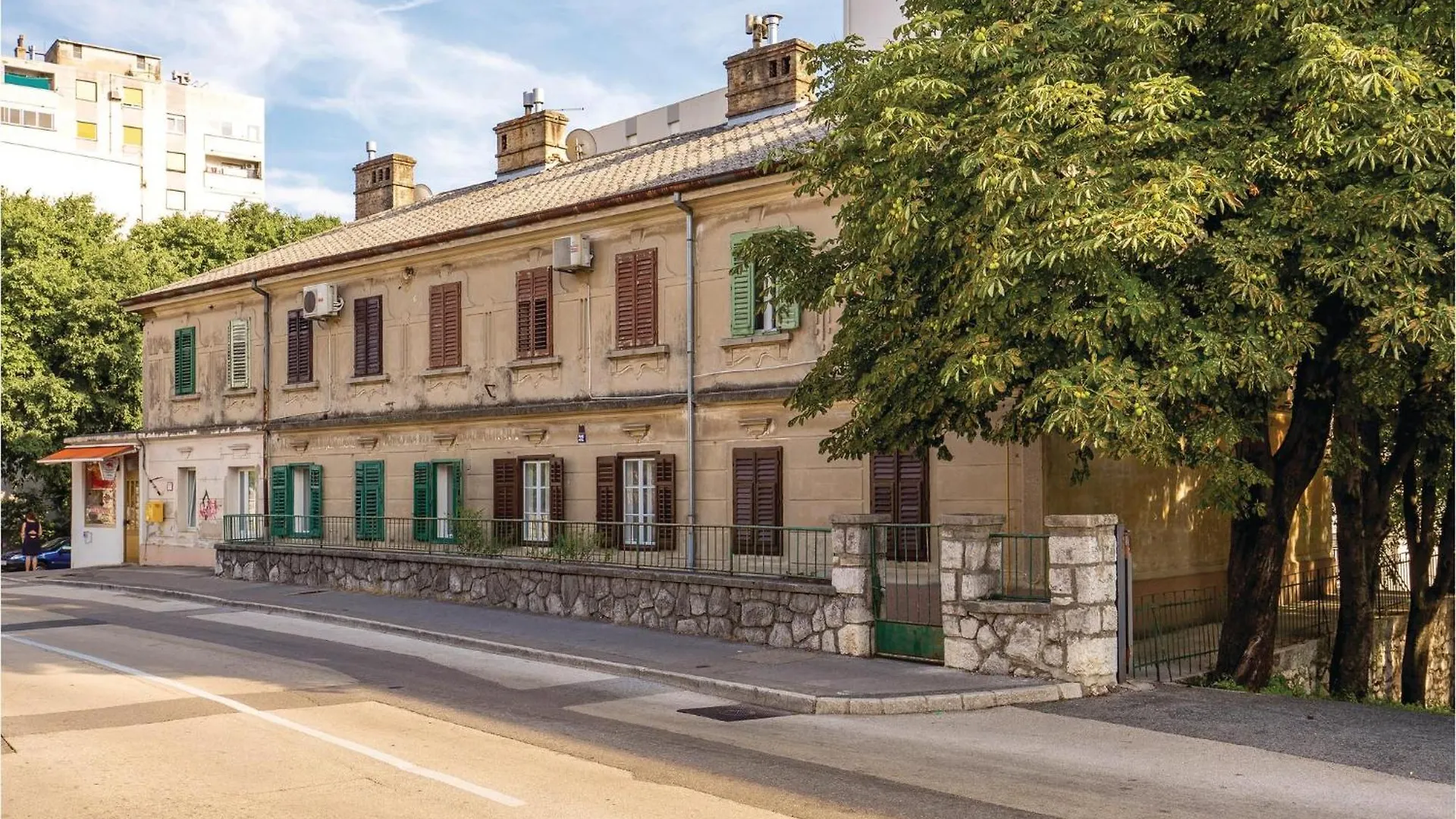 1 Bedroom Gorgeous Apartment In Fiume