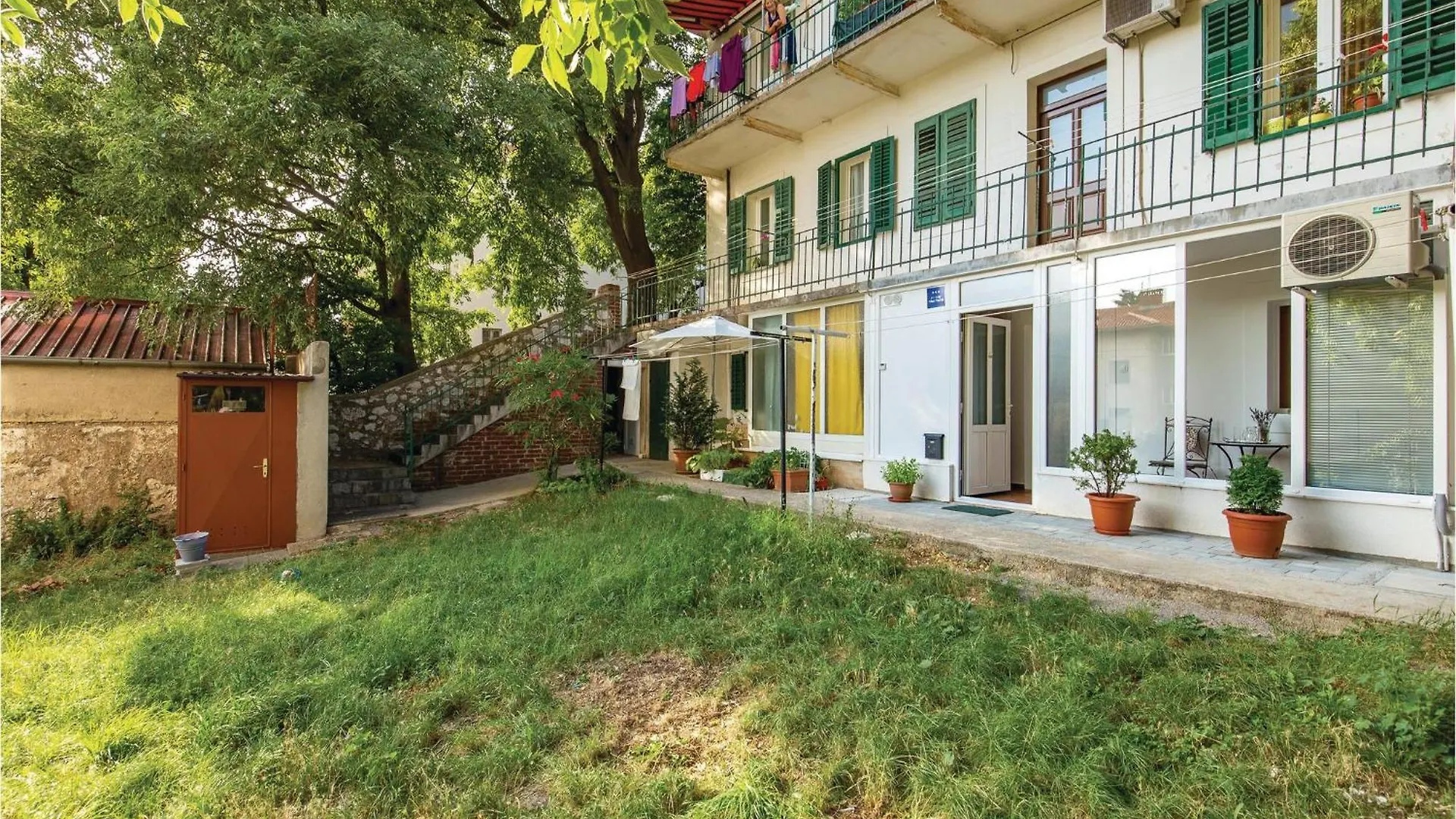 1 Bedroom Gorgeous Apartment In Fiume
